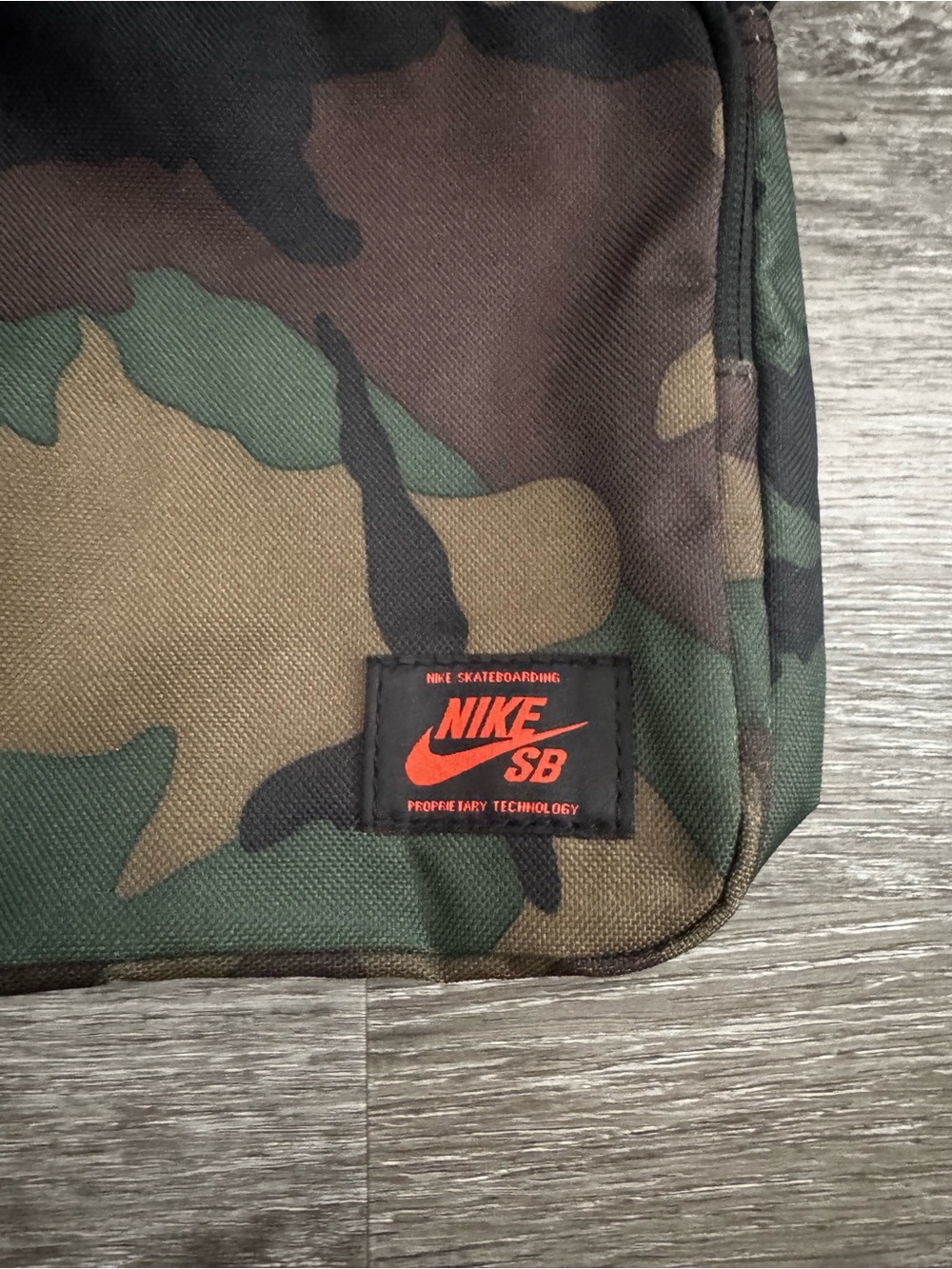 Nike SB Camo Crossbody Bag - Green/Brown - Picture 2 of 5